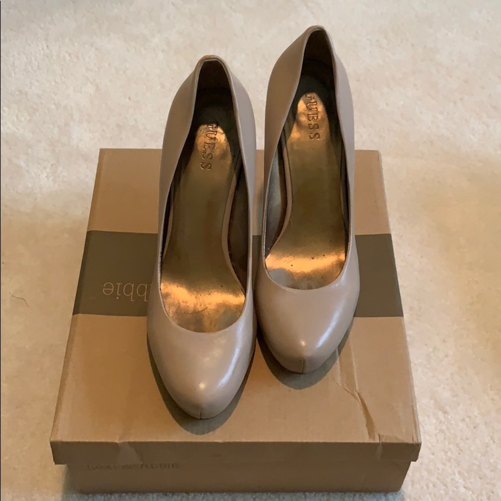 Guess Nude Heels 3.5in Round toe classic size 10